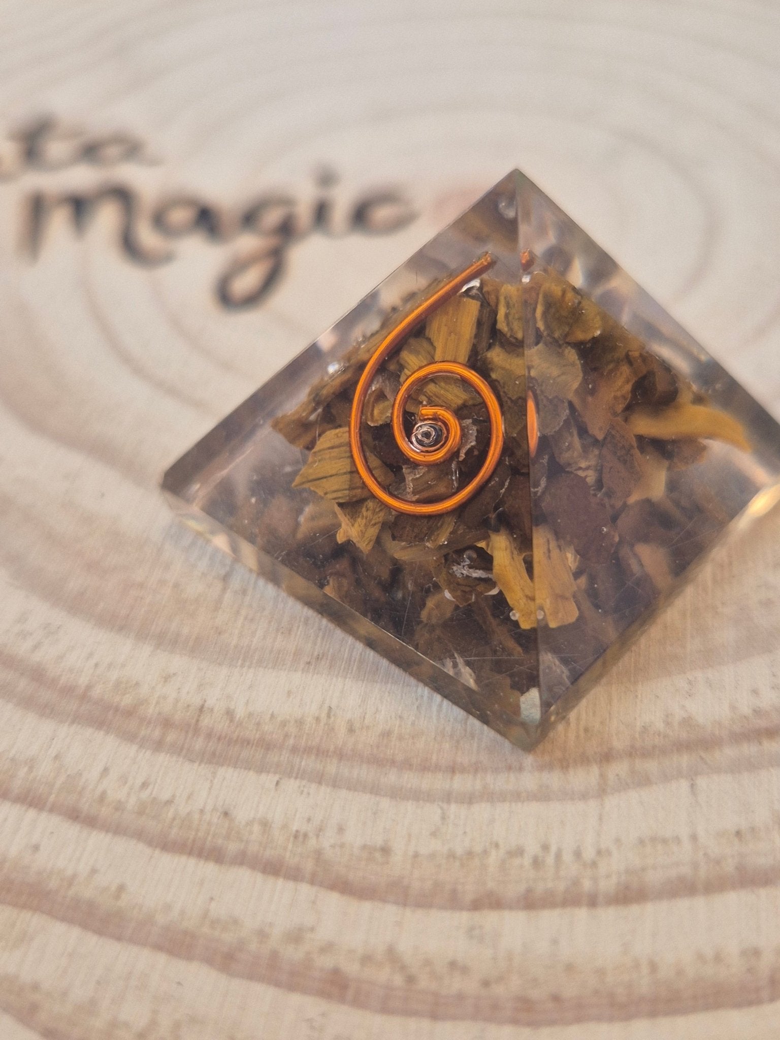 Mini Orgonitas 3x3cm - Armonía, Protección y Transmutación Energética orgonitaTienda esotérica Málaga - La Tienda de Tata Magic: tienda Esotérica en Málaga